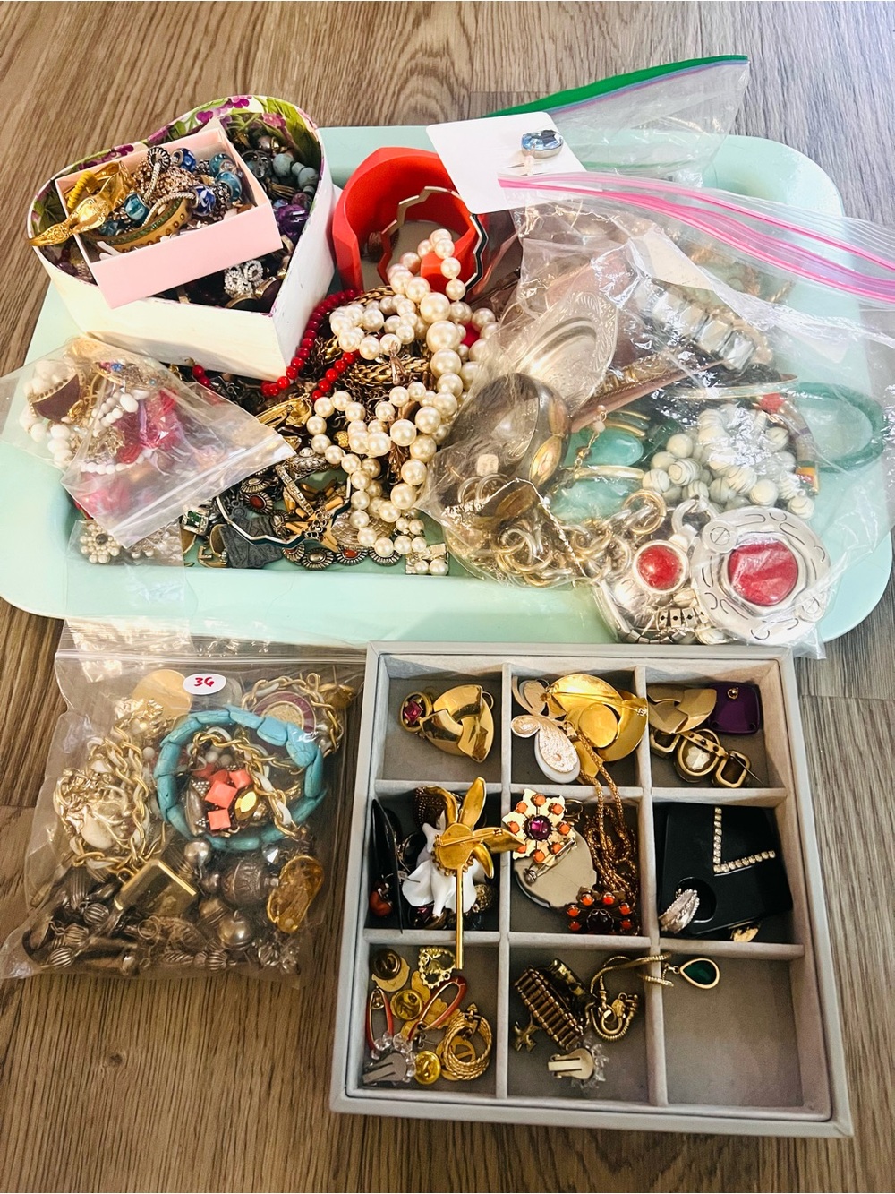 Jewelry Lot - Read Full Description